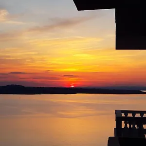 https://orion-hotel.sozopol-hotels.com